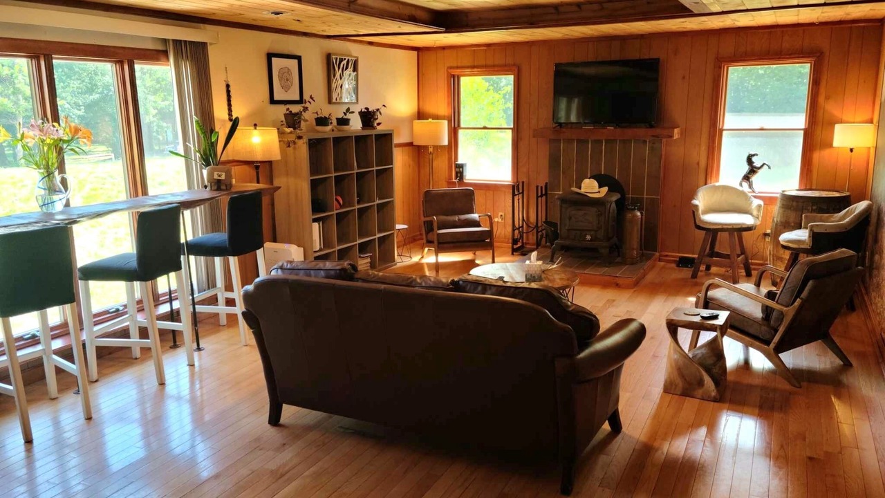 Photo of Livingroom in St. Charles