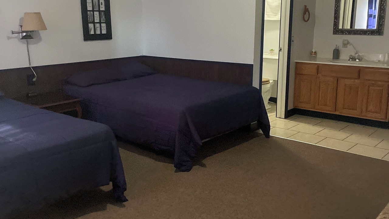 Photo of Bedroom in Eminence