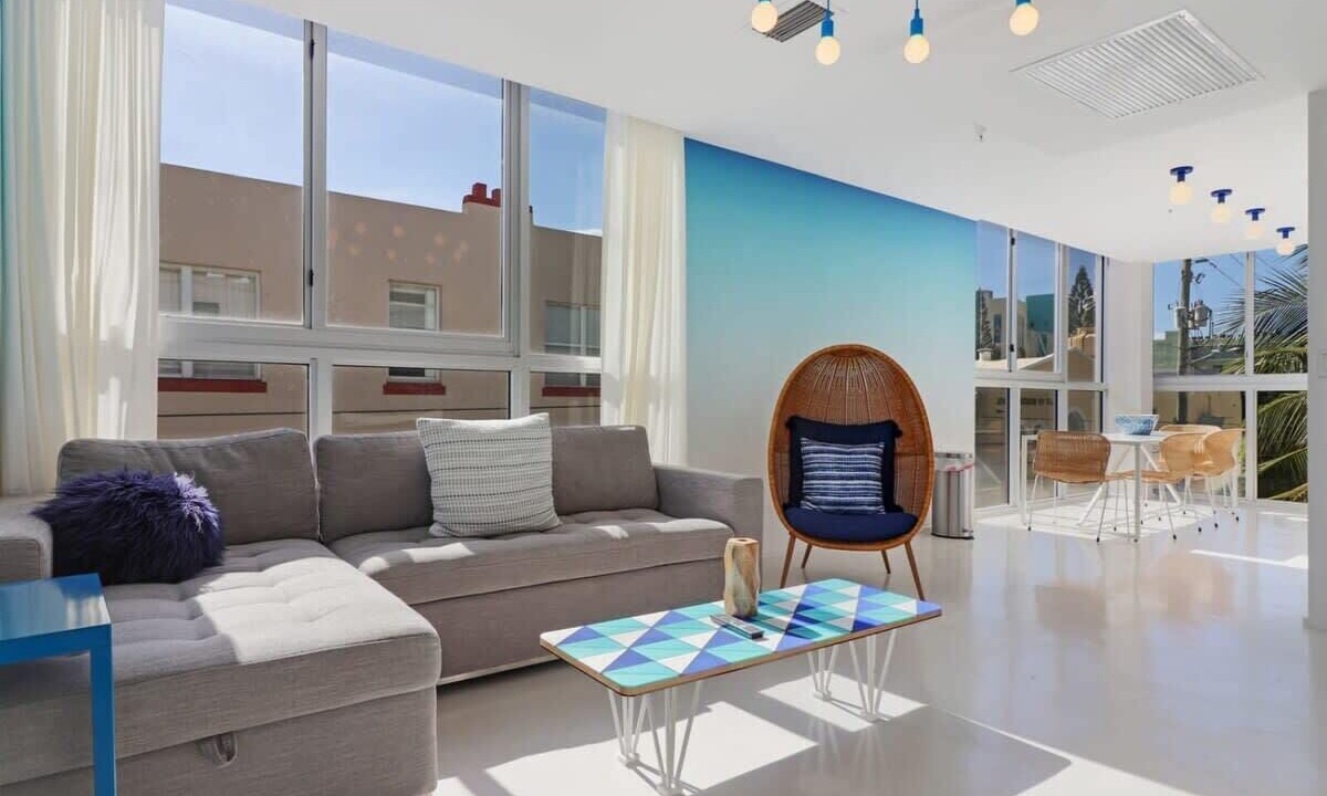 Photo of Livingroom in South Pointe