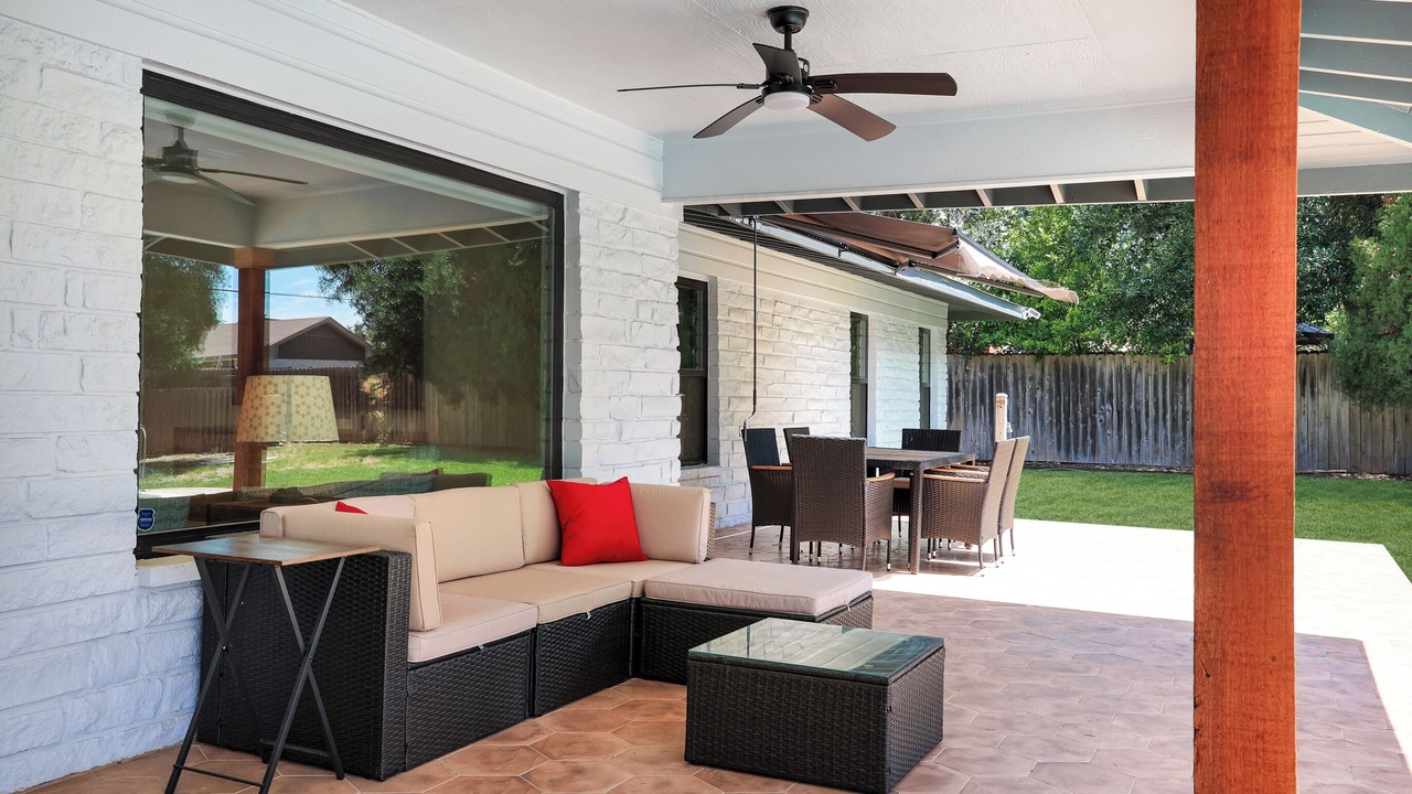 Photo of Outdoor in Castle Hills