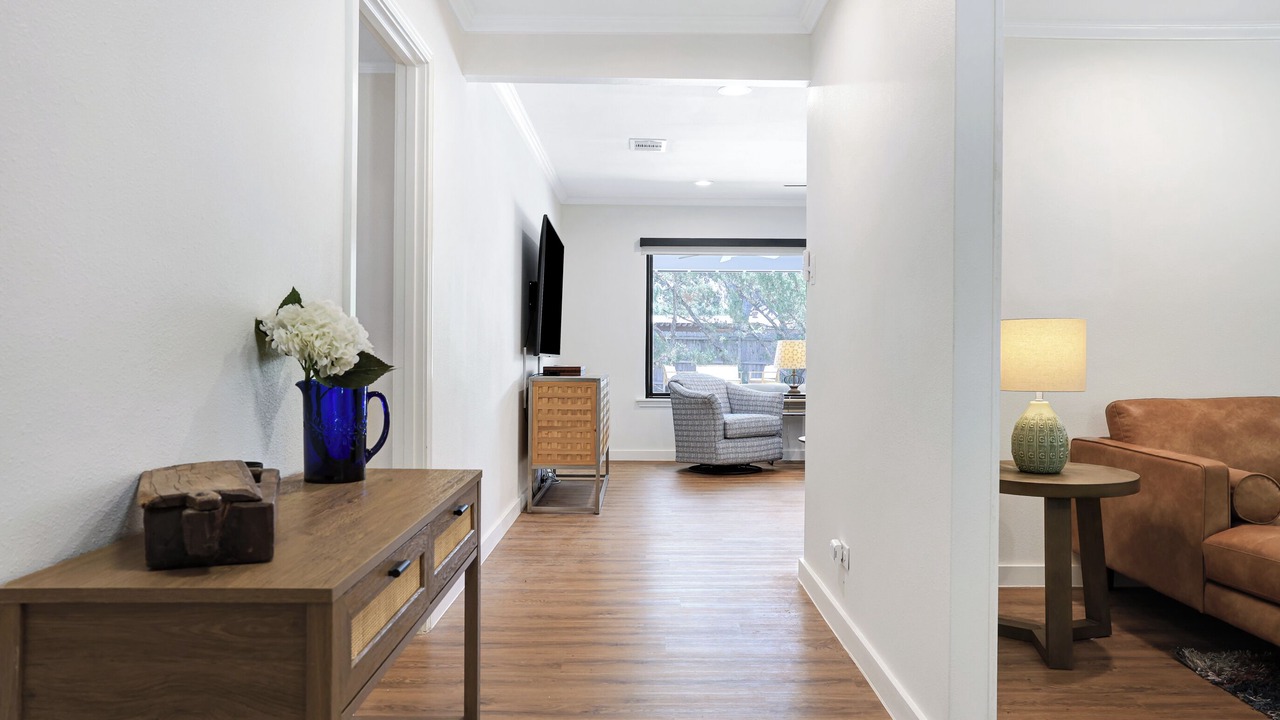 Photo of Livingroom in Castle Hills
