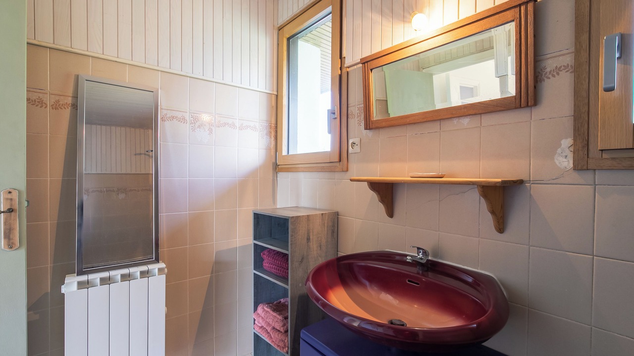 Photo of Bathroom in Plounevez-Lochrist