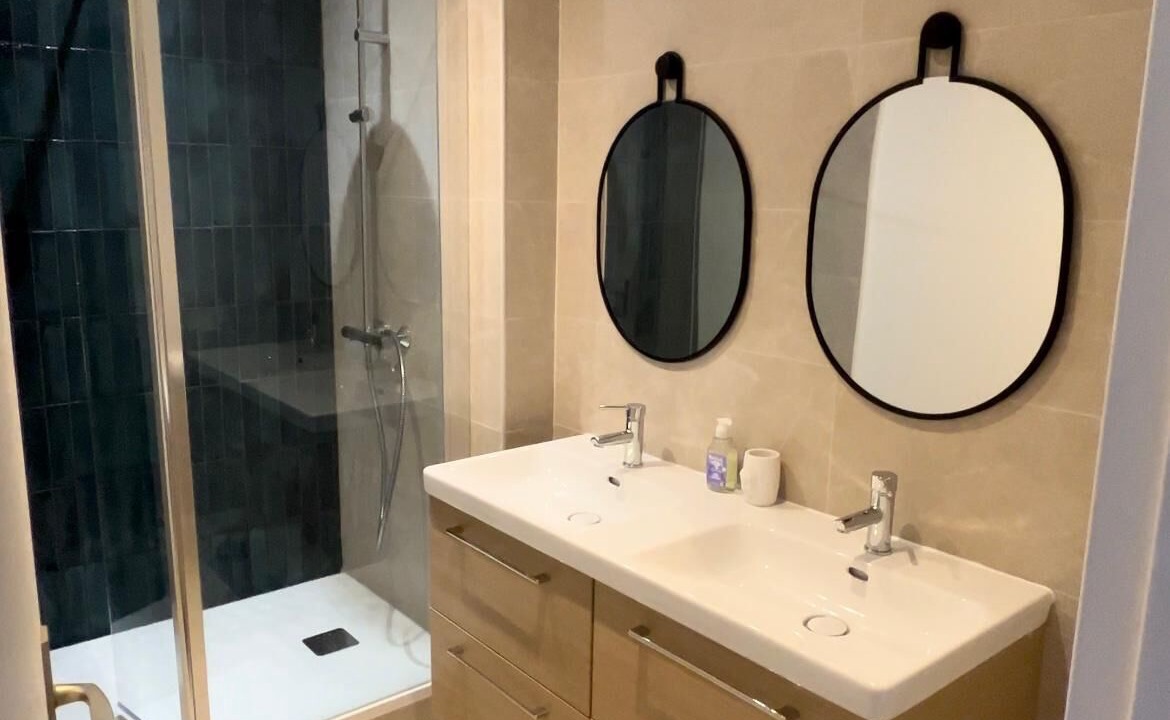 Photo of Bathroom in Elbeuf