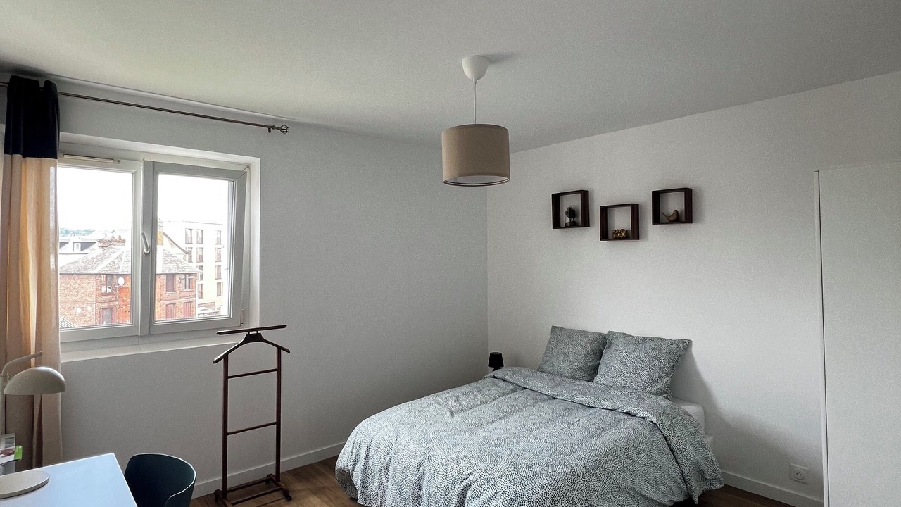 Photo of Bedroom in Elbeuf