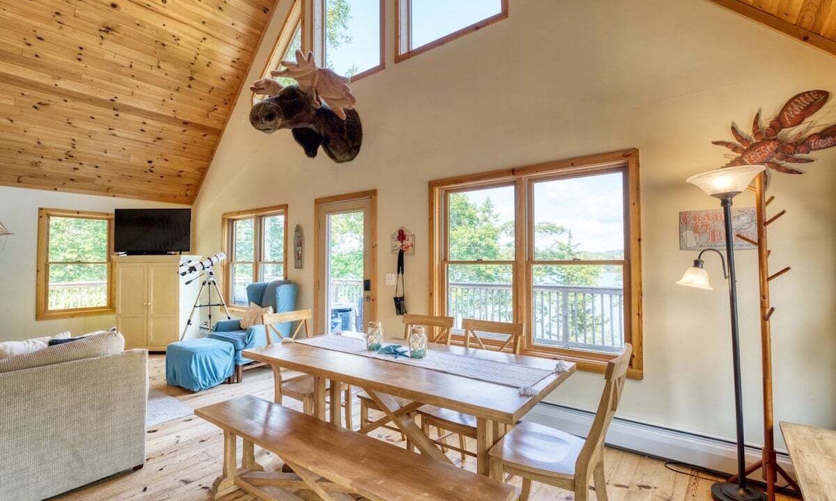 Photo of Livingroom in Hancock
