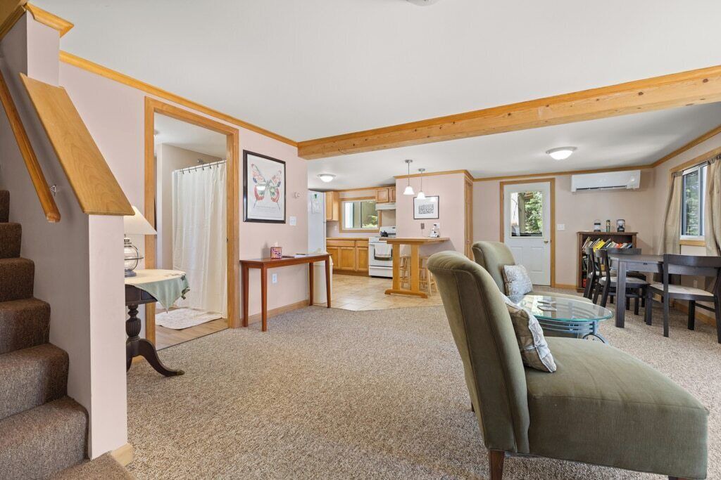 Photo of Livingroom in Otis
