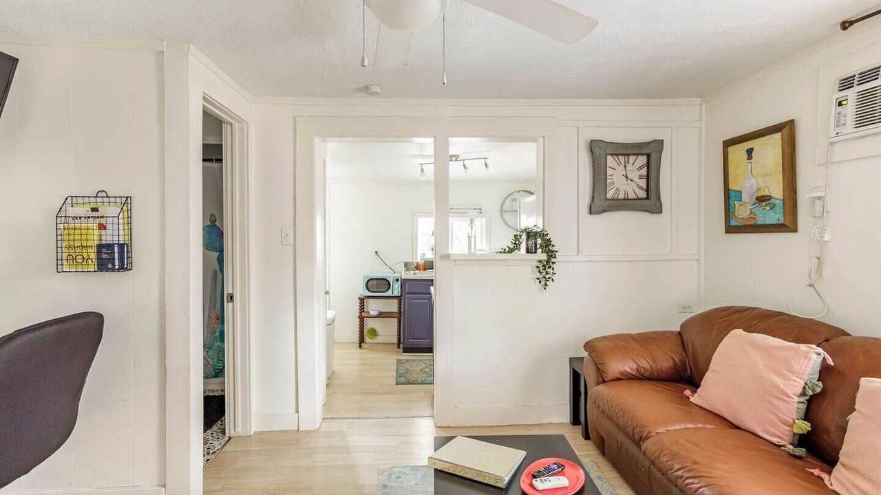 Photo of Livingroom in Northwest Los Angeles Heights