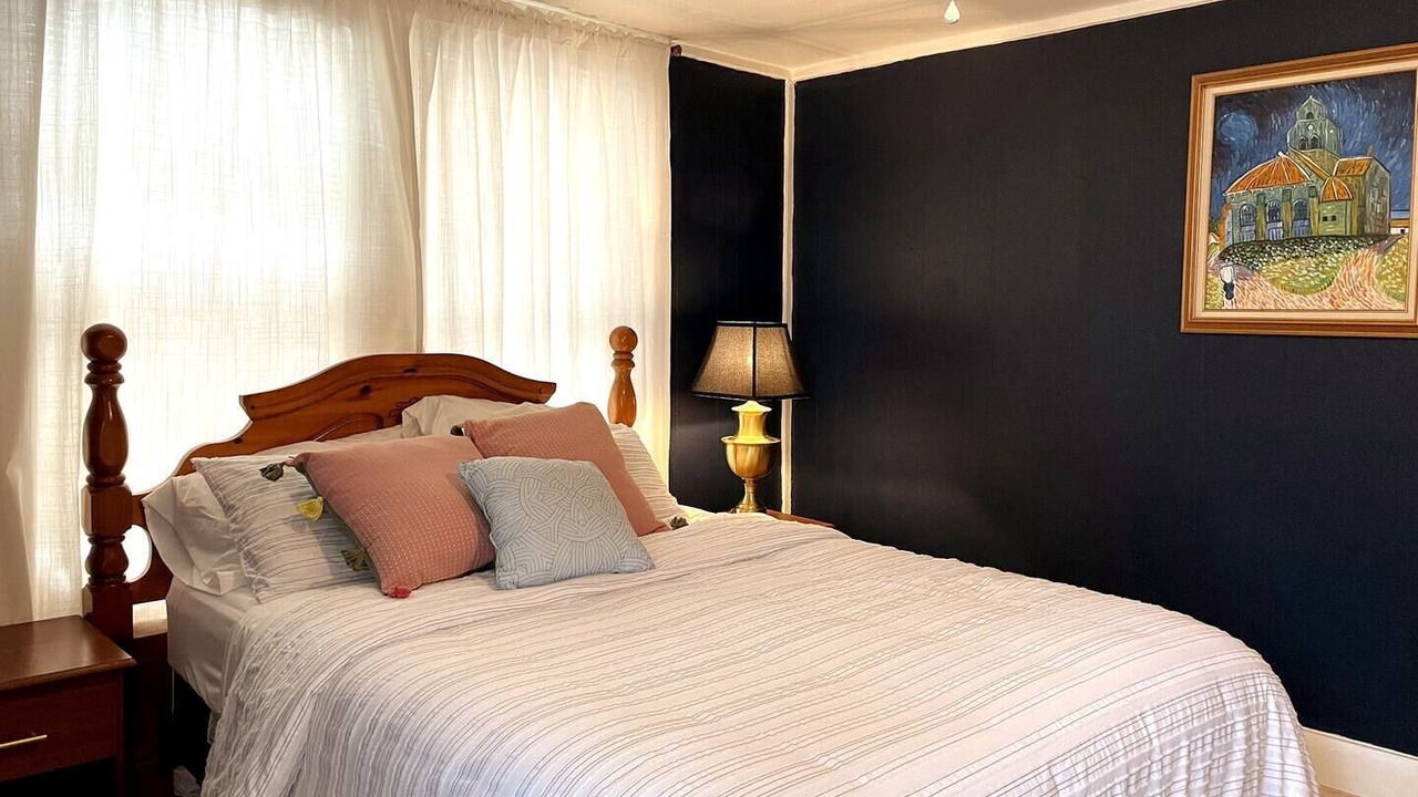 Photo of Bedroom in Northwest Los Angeles Heights