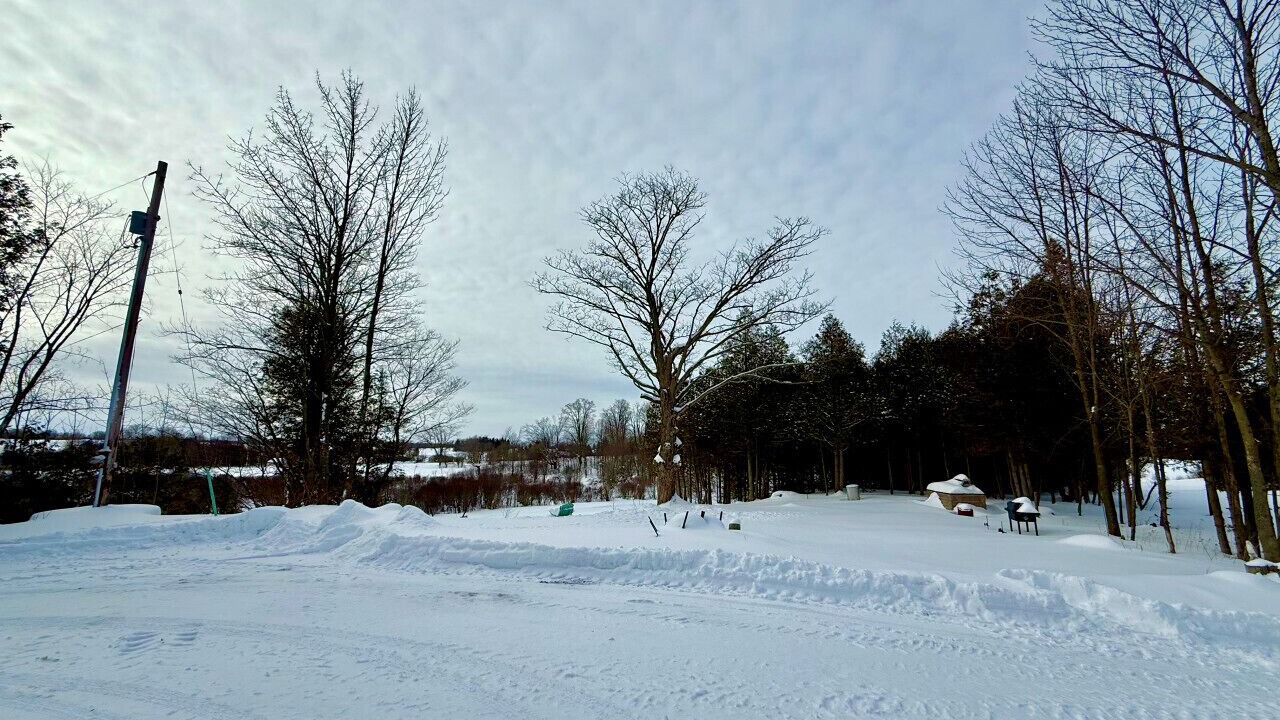 Photo of Others in Grey Highlands