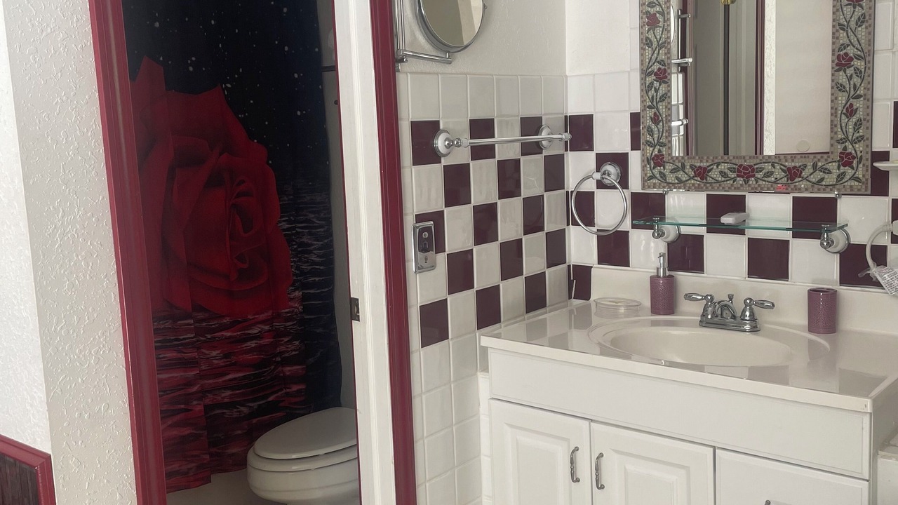 Photo of Bathroom in Eminence