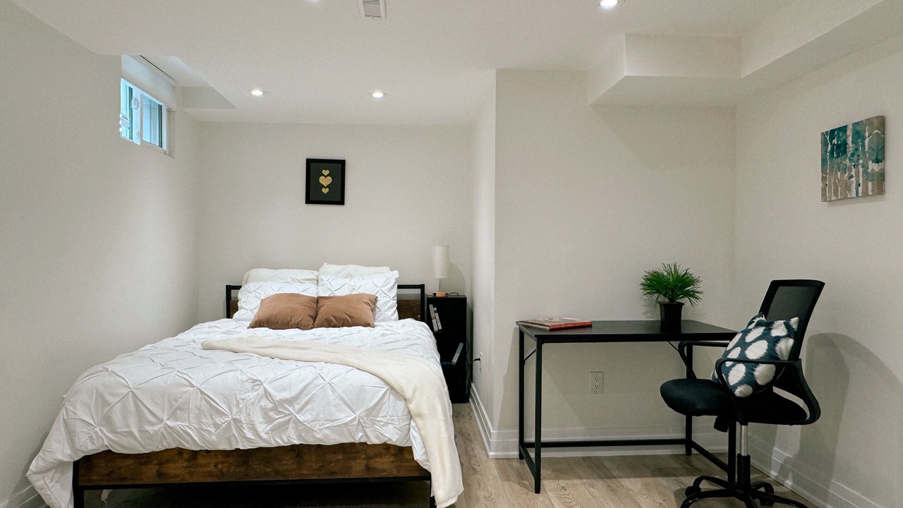 Photo of Bedroom in Newmarket