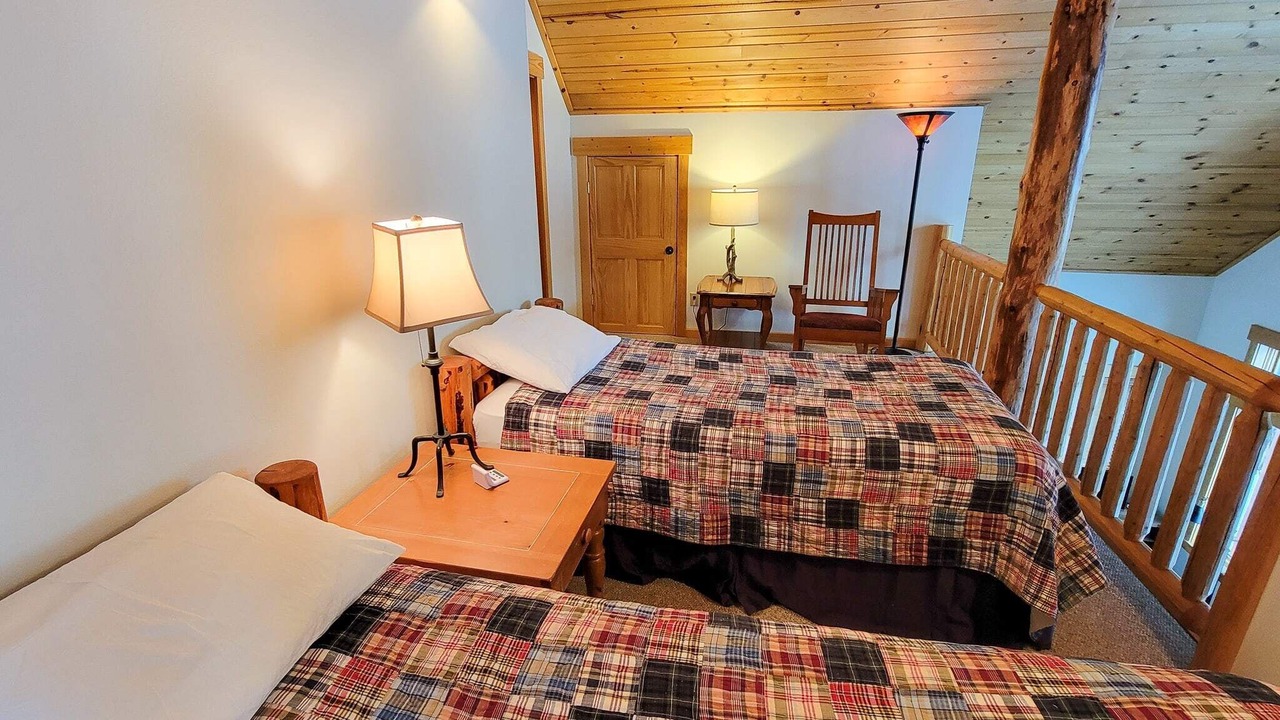 Photo of Bedroom in Mazama