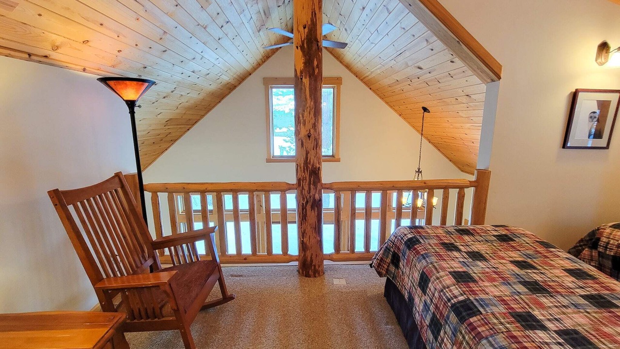 Photo of Bedroom in Mazama