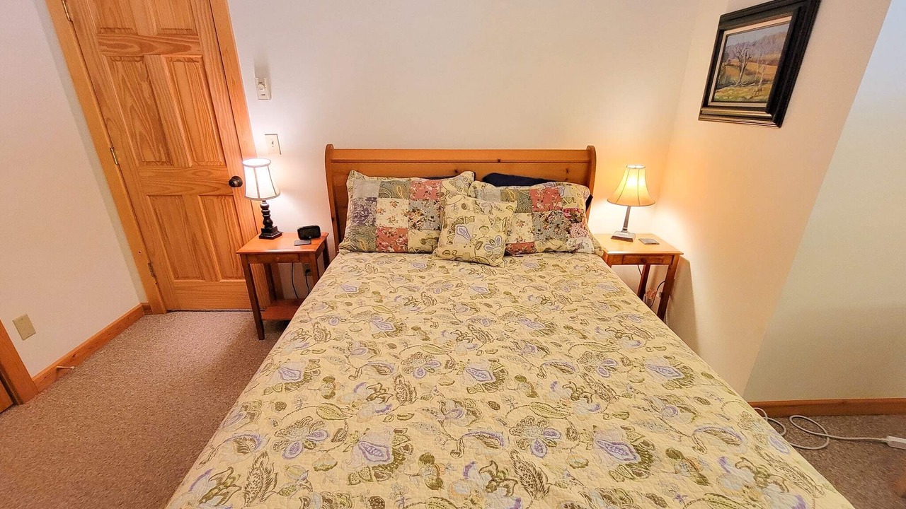 Photo of Bedroom in Mazama
