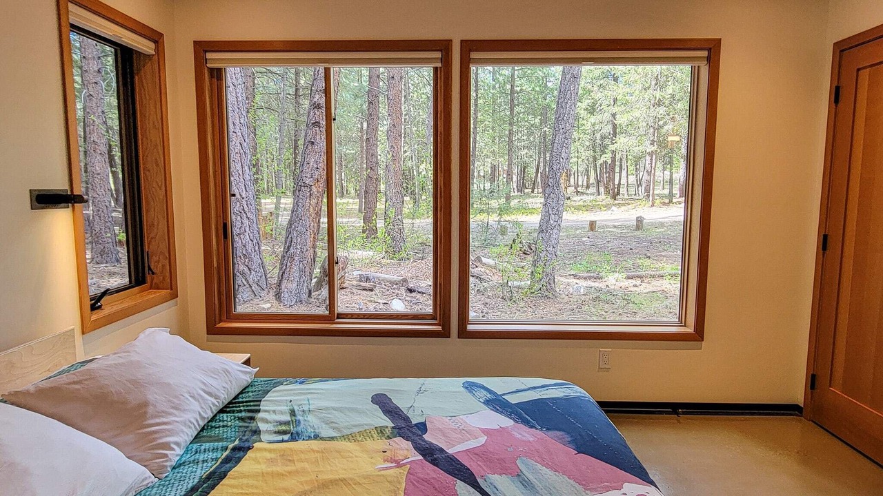 Photo of Bedroom in Mazama