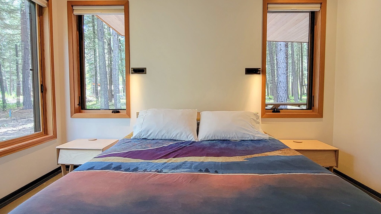 Photo of Bedroom in Mazama