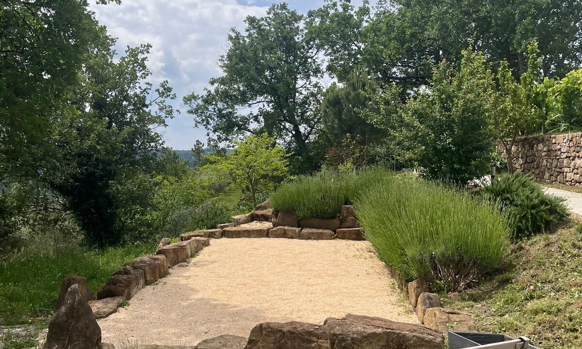 Photo of Outdoor in Les Assions