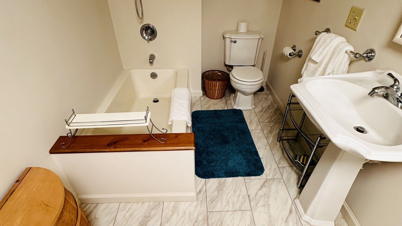 Photo of Bathroom in Gettysburg