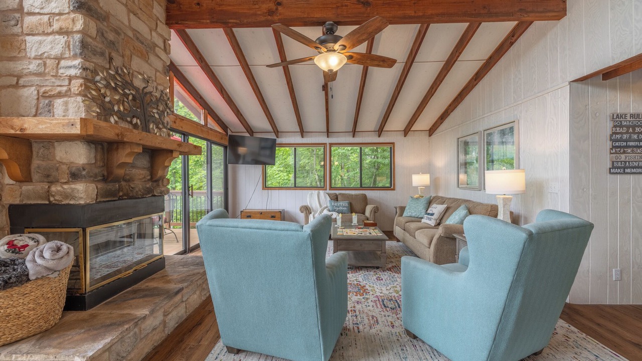 Photo of Livingroom in Innsbrook