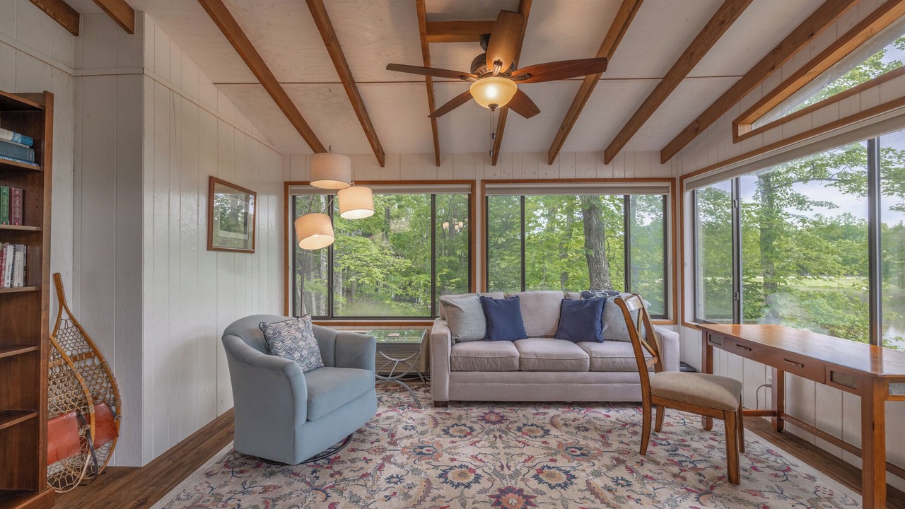 Photo of Bedroom in Innsbrook