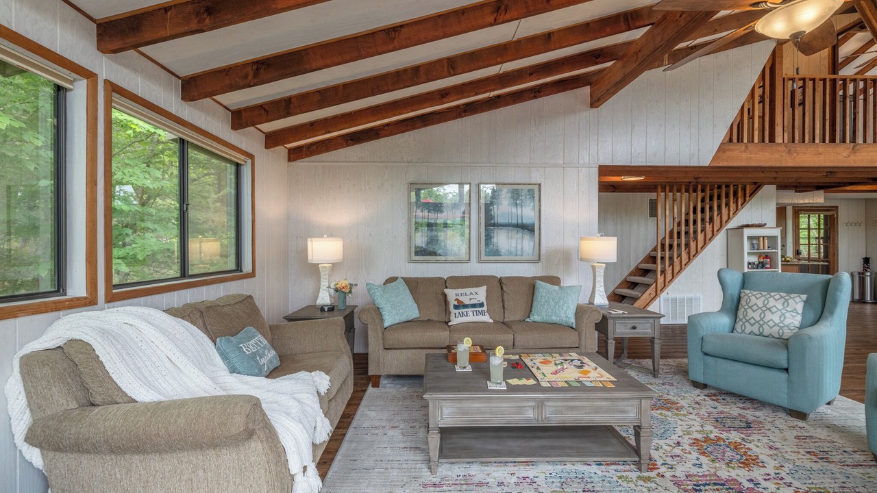 Photo of Livingroom in Innsbrook