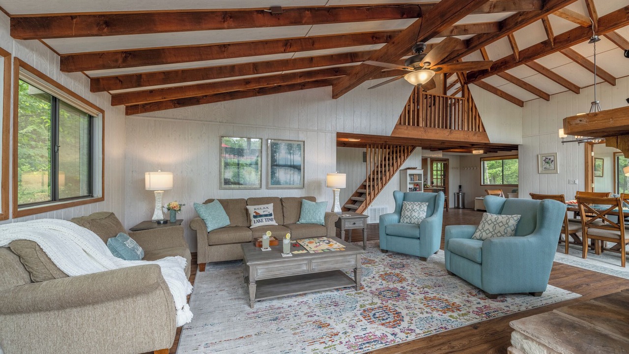 Photo of Livingroom in Innsbrook
