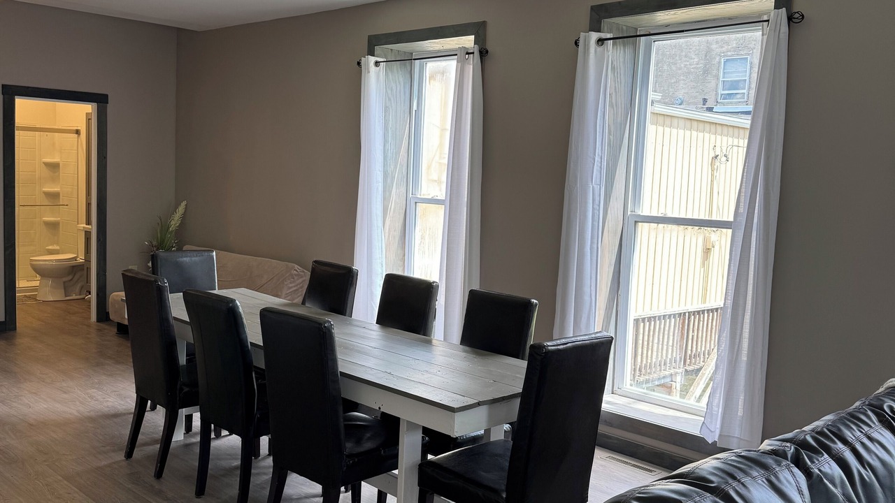 Photo of Livingroom in Albany