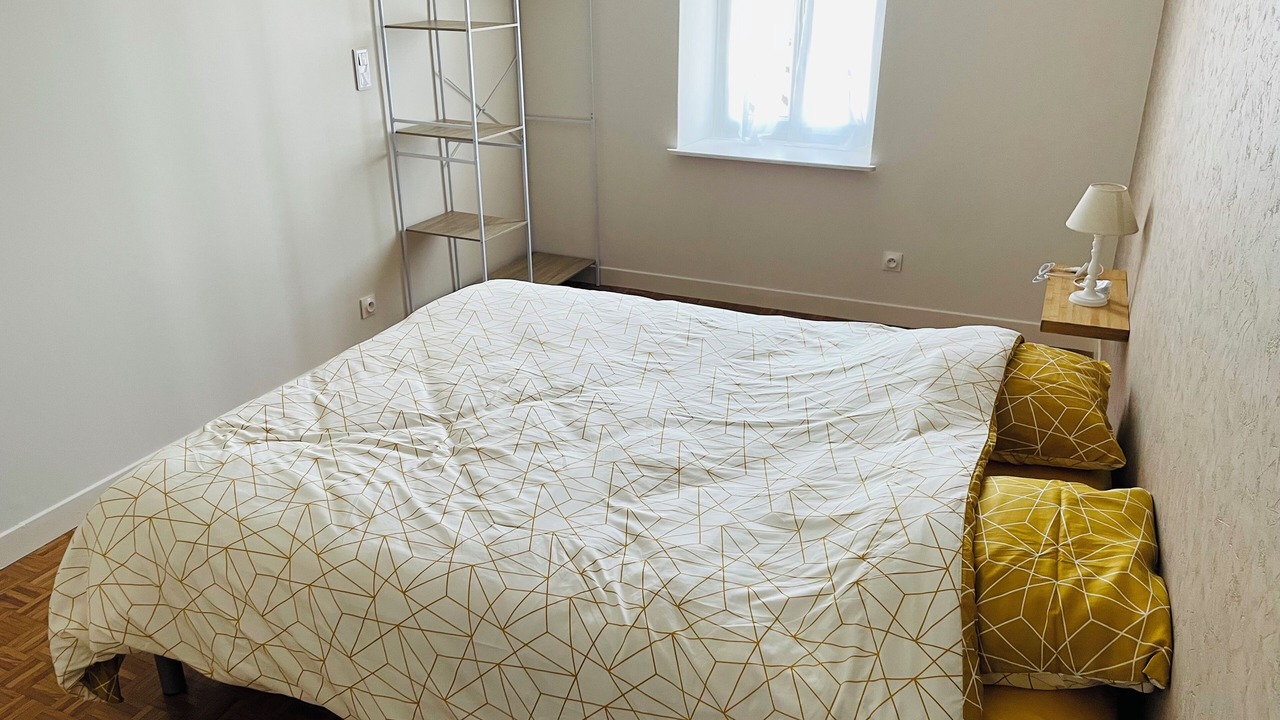 Photo of Bedroom in Nolay