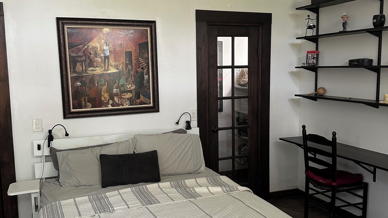 Photo of Bedroom in Austin Lake Estates