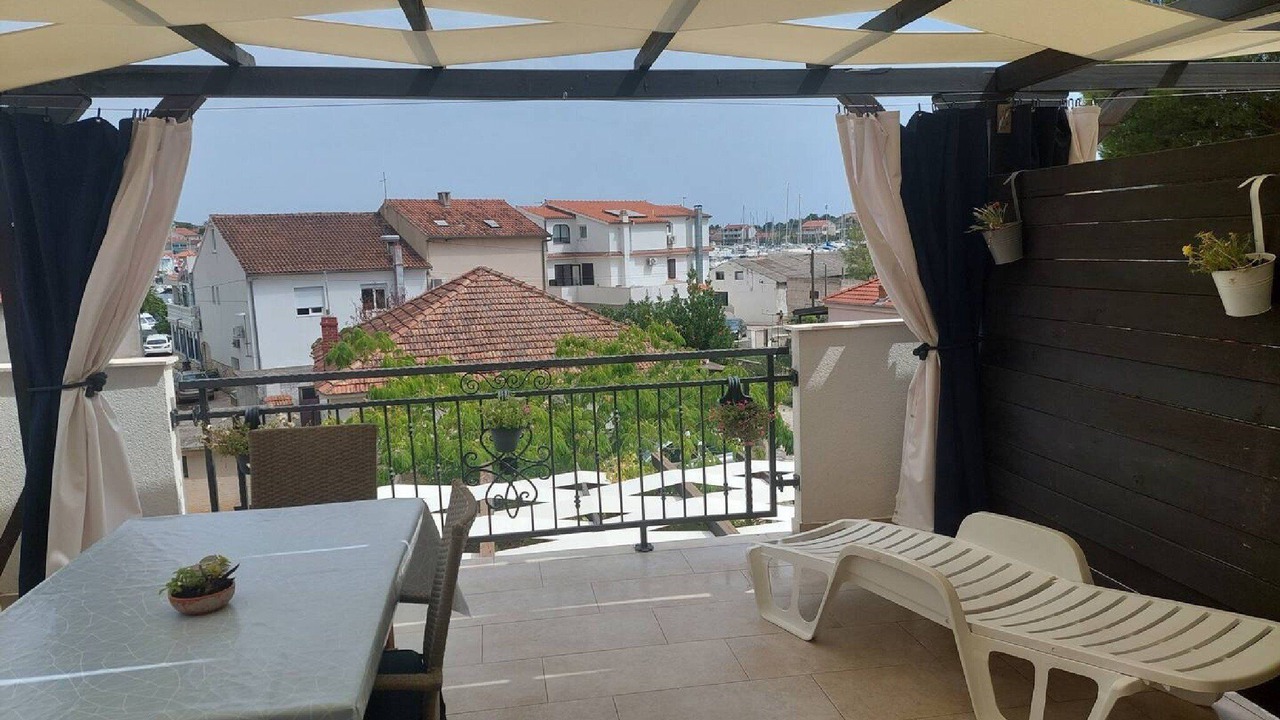 Photo of Patio Balcony in Jezera