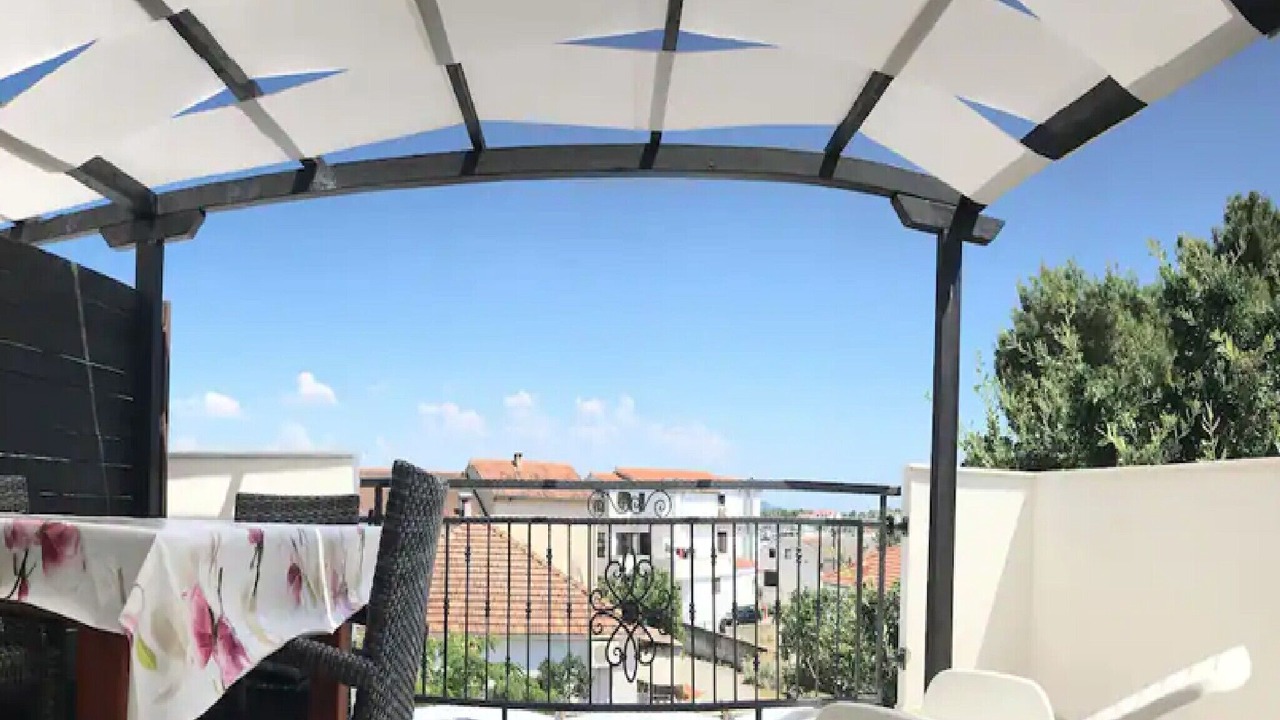 Photo of Patio Balcony in Jezera