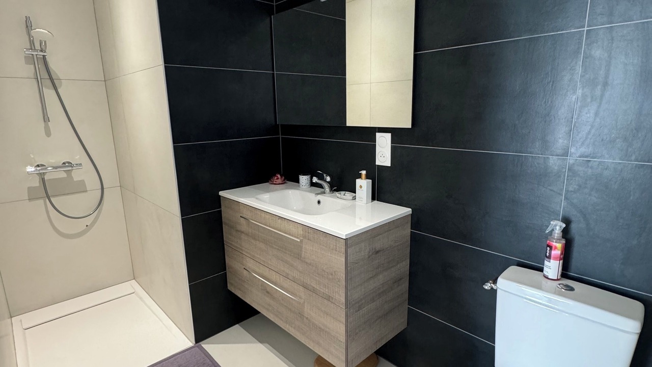 Photo of Bathroom in Saint-Philbert-de-Bouaine