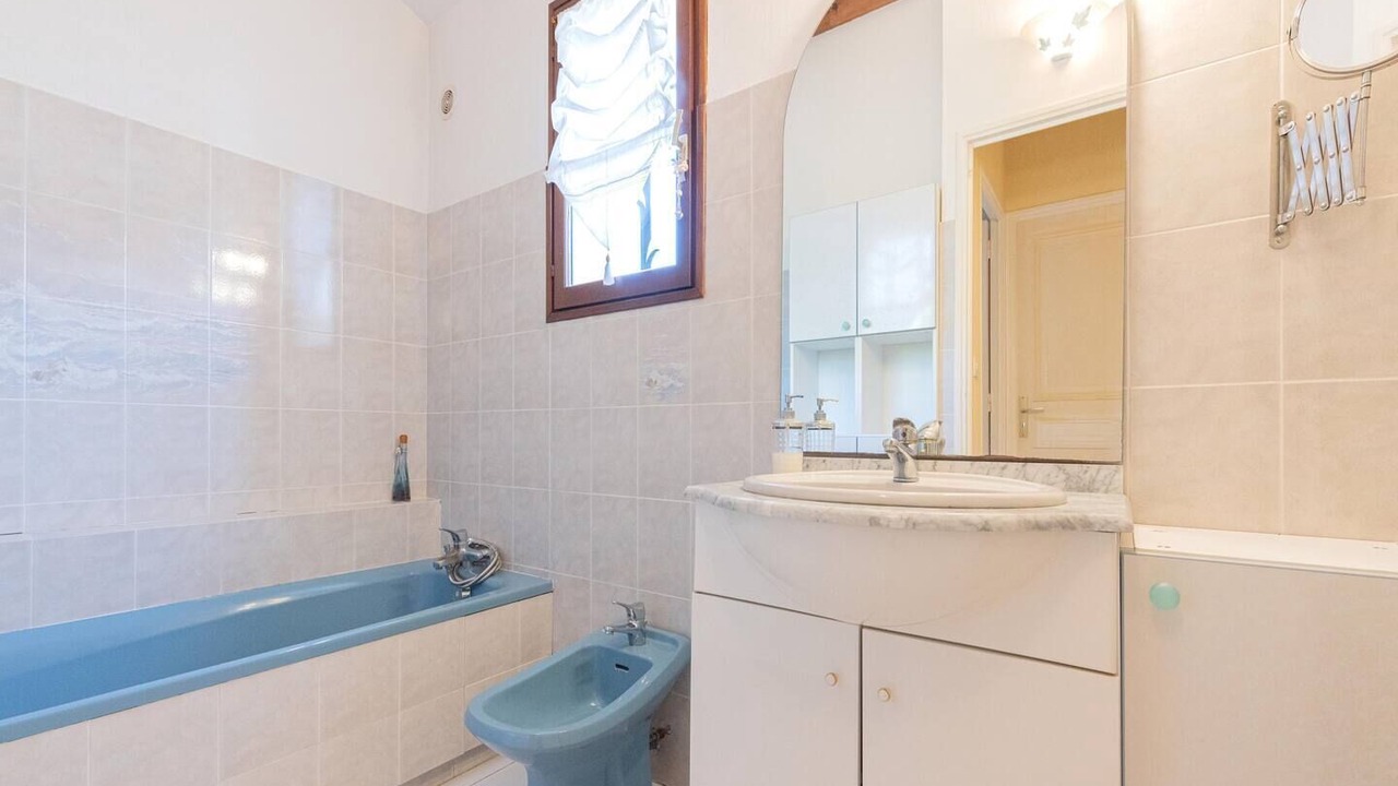 Photo of Bathroom in Six-Fours-les-Plages