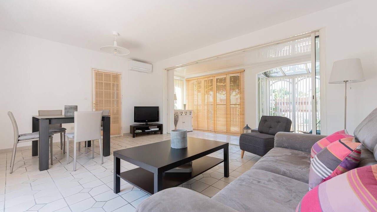 Photo of Livingroom in Six-Fours-les-Plages