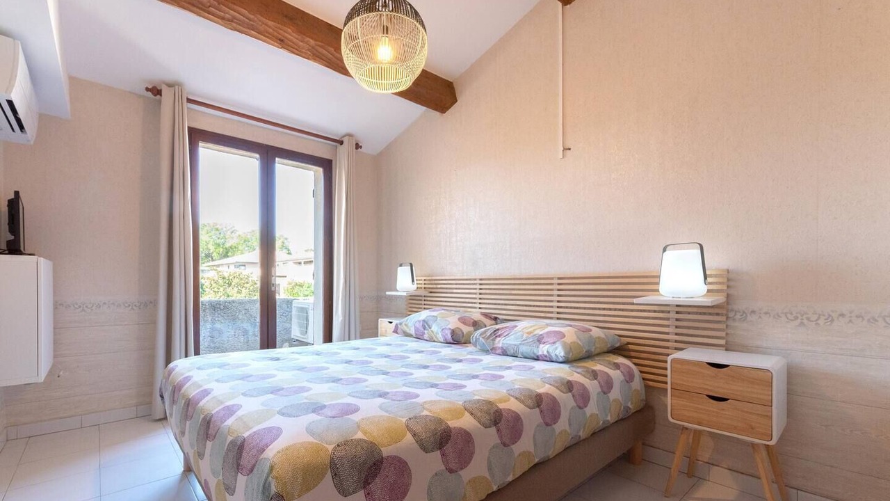 Photo of Bedroom in Six-Fours-les-Plages