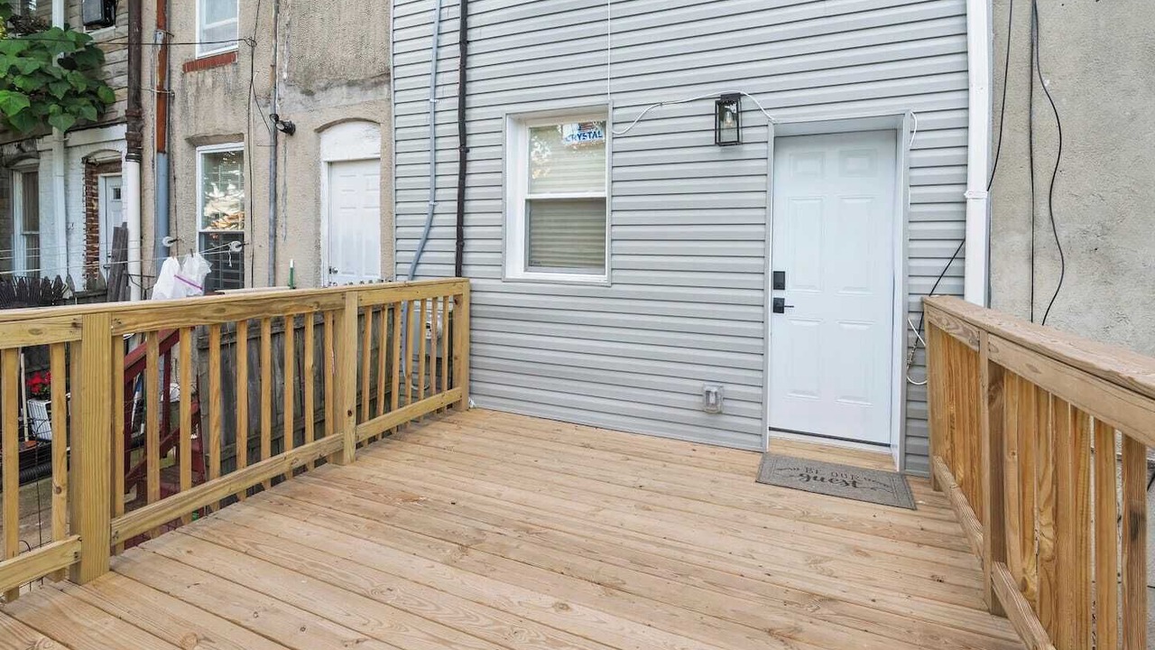 Photo of Others in Downtown Baltimore