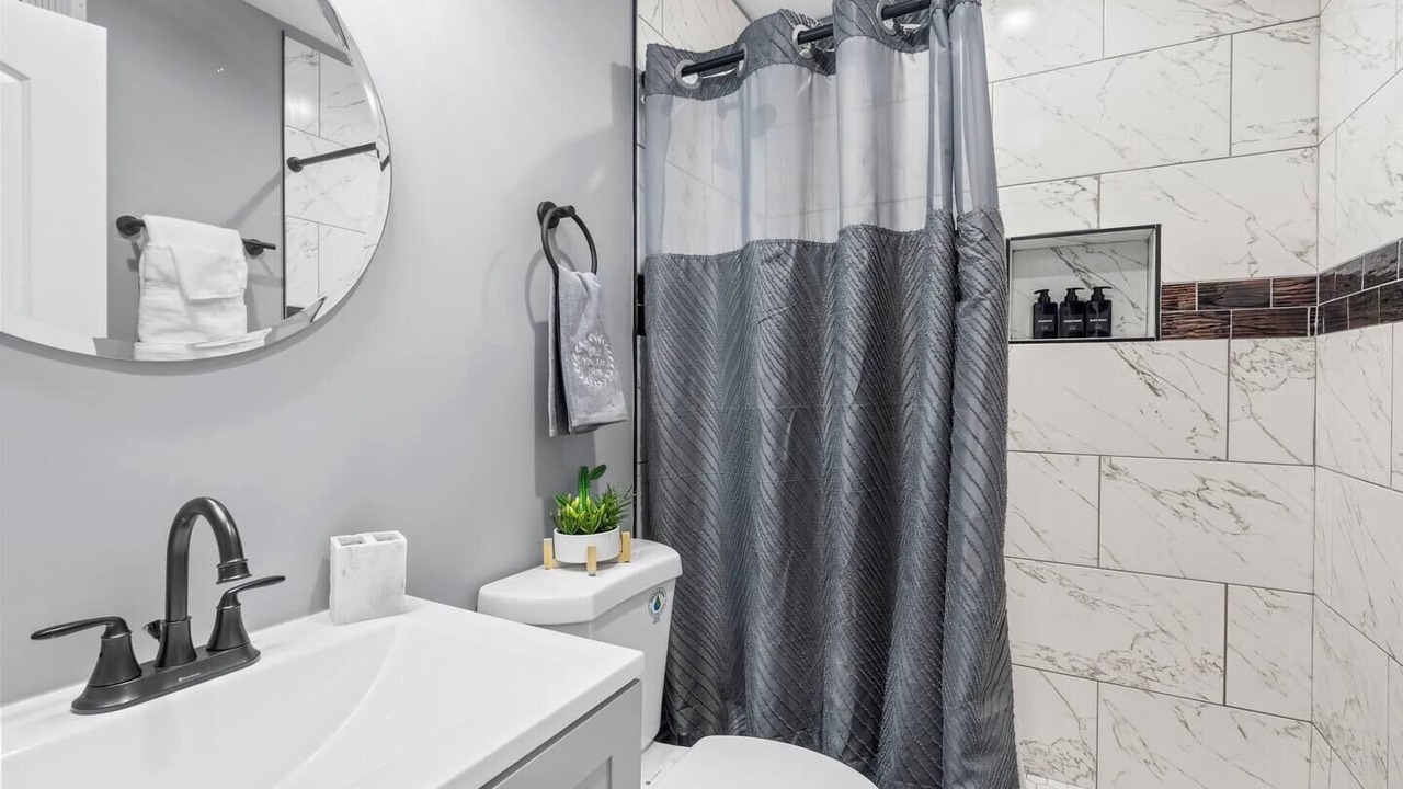 Photo of Bathroom in Downtown Baltimore