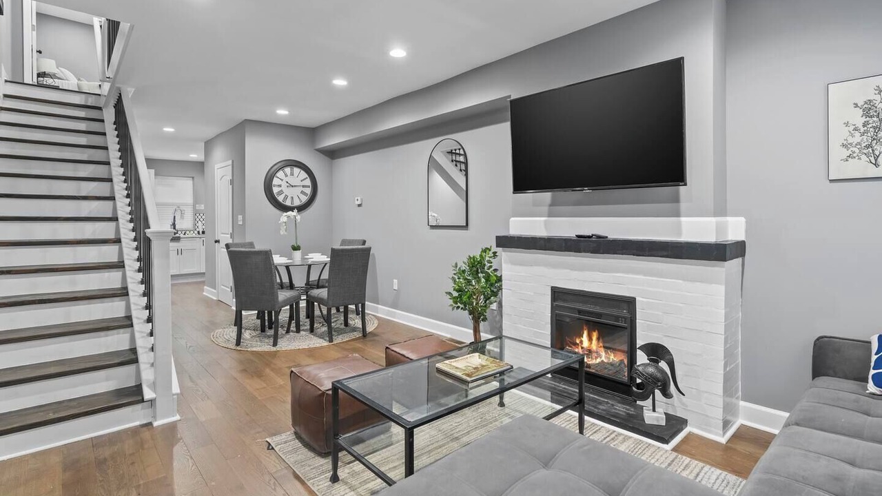 Photo of Livingroom in Downtown Baltimore