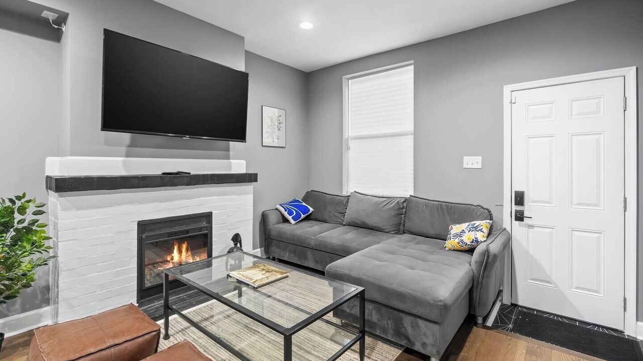 Photo of Livingroom in Downtown Baltimore