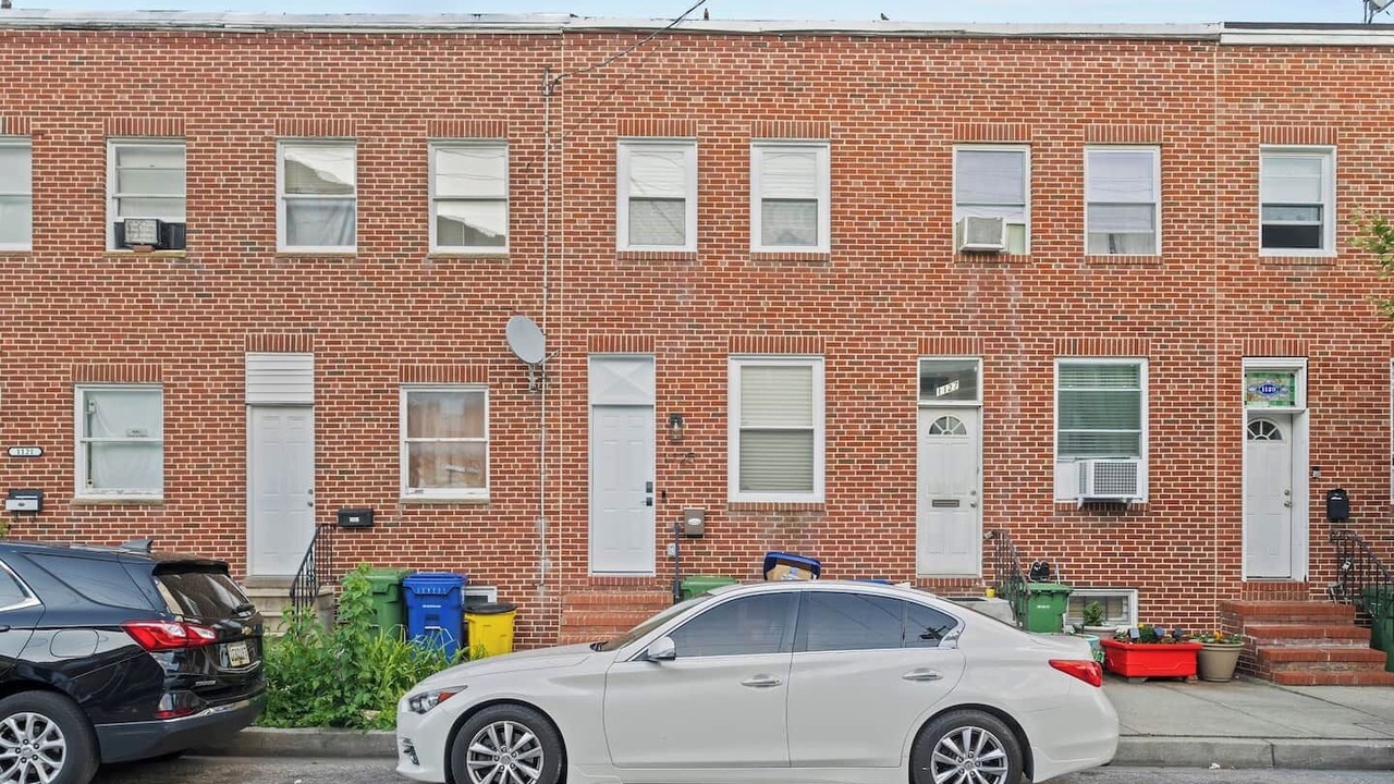 Photo of Others in Downtown Baltimore