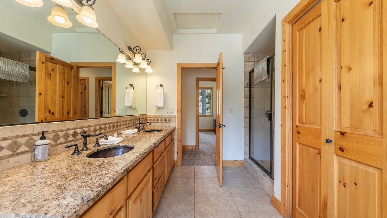 Photo of Bathroom in Tahoe Pines