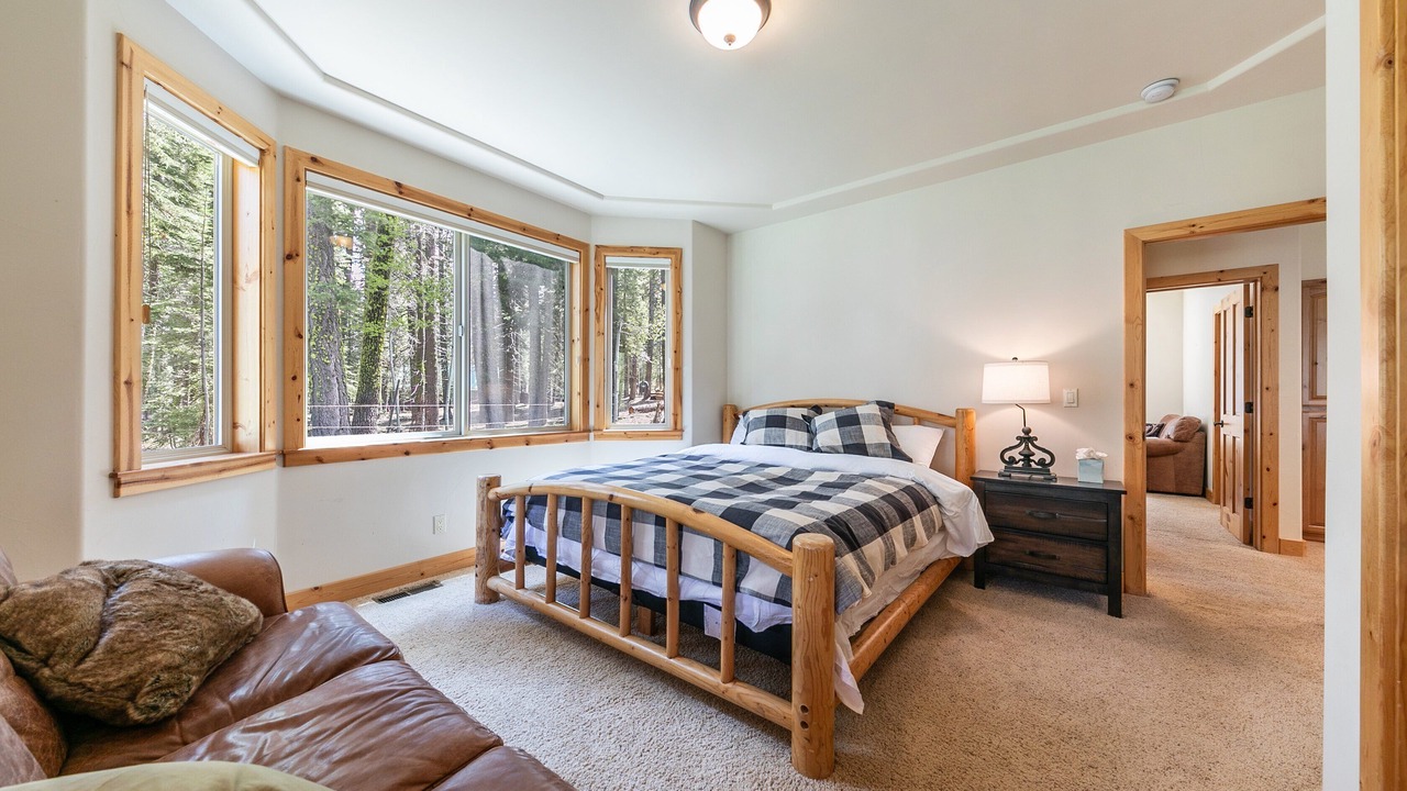 Photo of Bedroom in Tahoe Pines