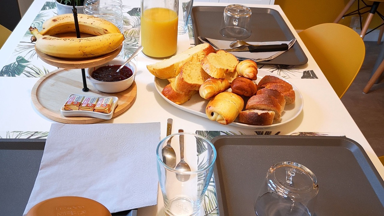 Photo of Others in Pernois