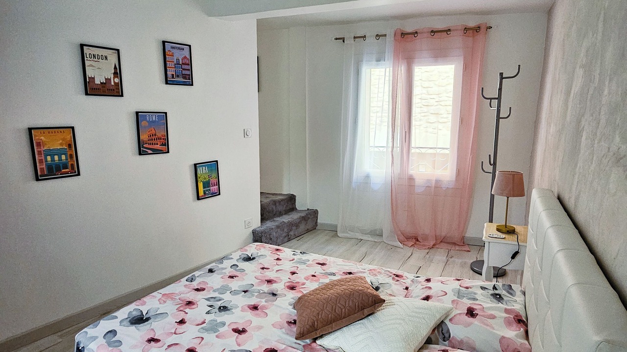 Photo of Bedroom in Chateauneuf-du-Pape