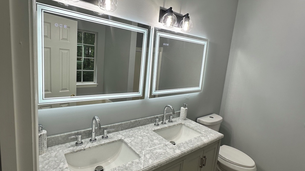 Photo of Bathroom in Locust Grove