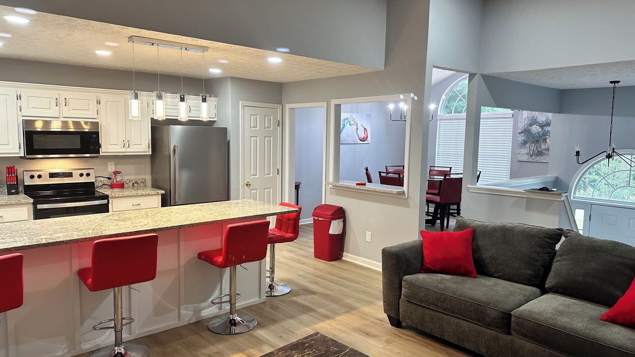 Photo of Others in Locust Grove