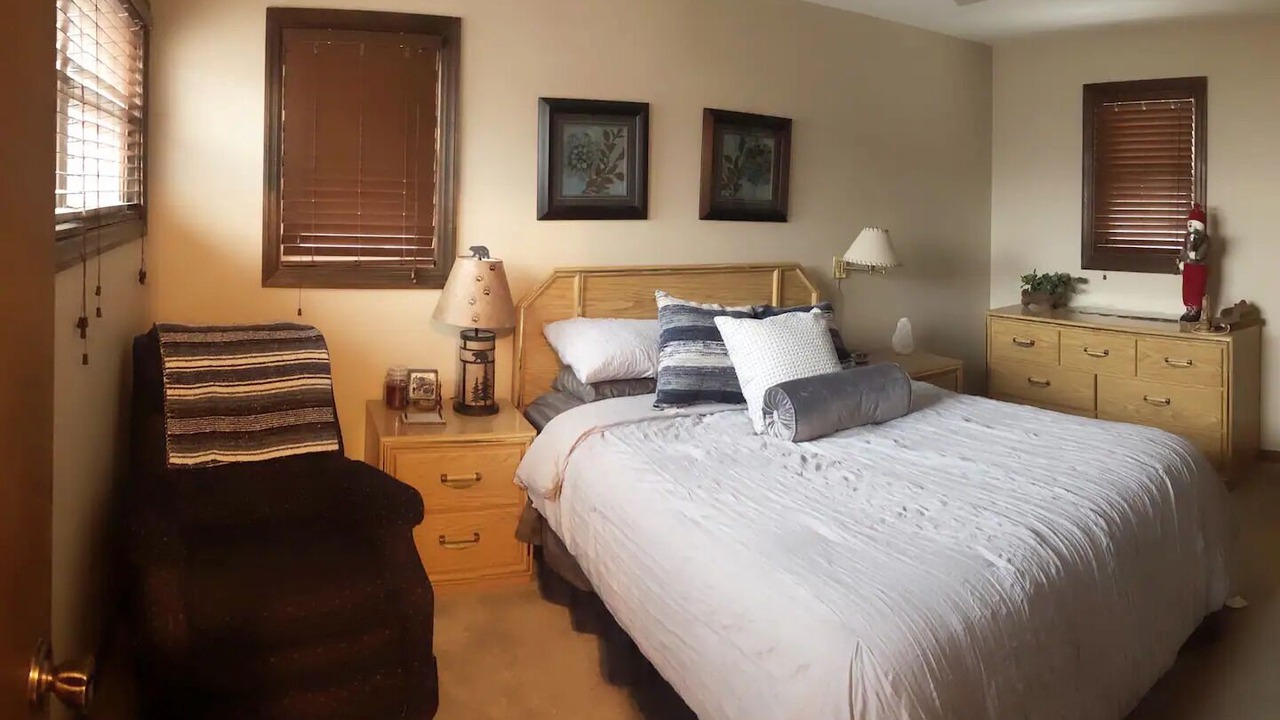 Photo of Bedroom in Charter Hills