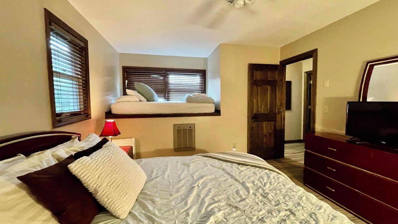 Photo of Bedroom in Charter Hills