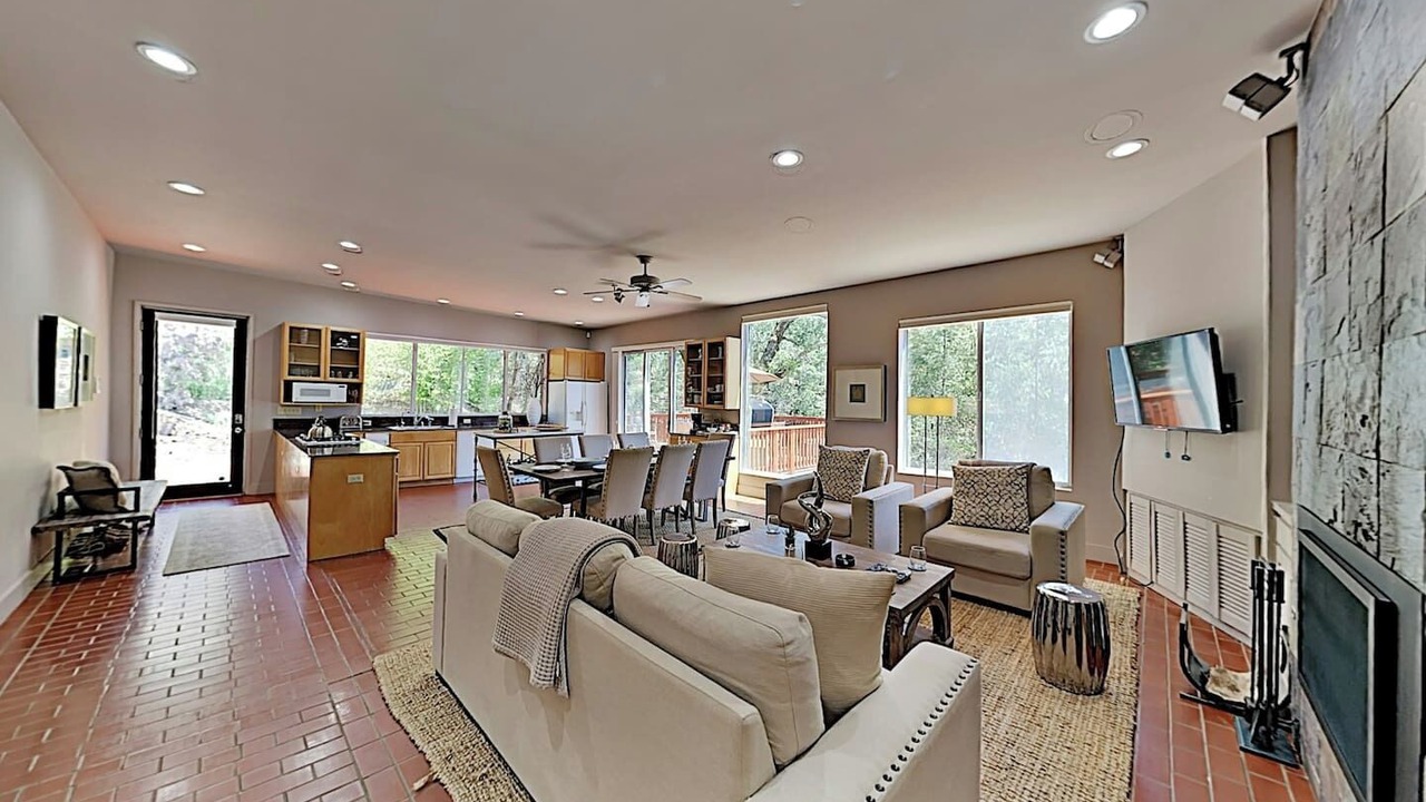 Photo of Livingroom in Glen Ellen