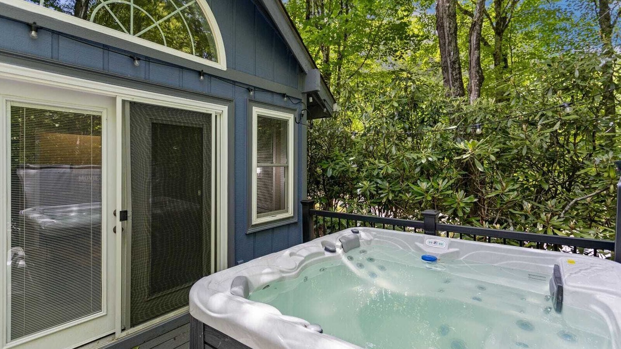 Photo of Bedroom in Beech Mountain